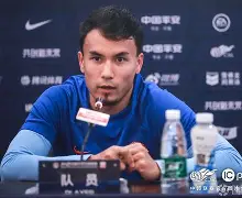 紧张刺激：亚洲豪强球队拼尽全力